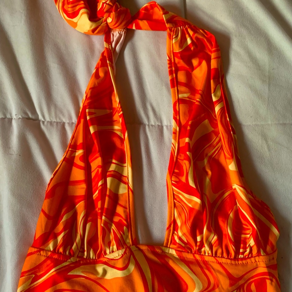 Halter top
